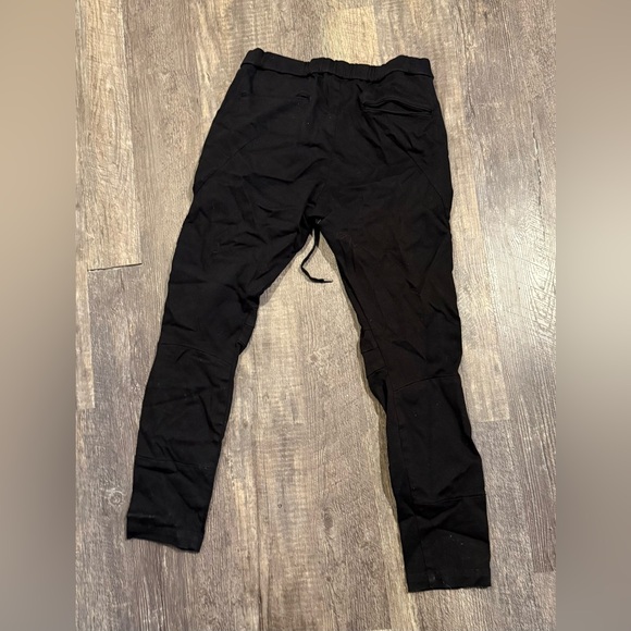 Attachment sight drop crotch black pants/joggers - Picture 2 of 3